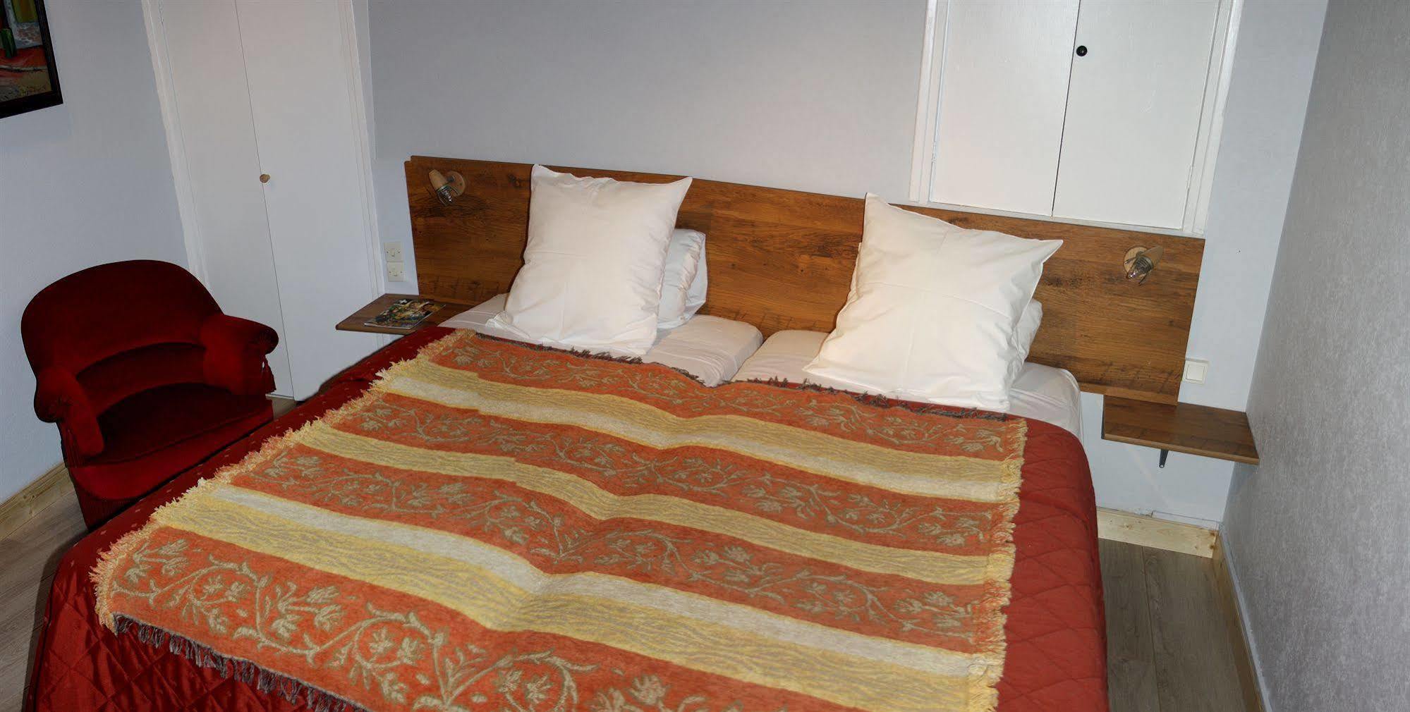 Le Relais Des Templiers Hotel Beaugency Exterior foto